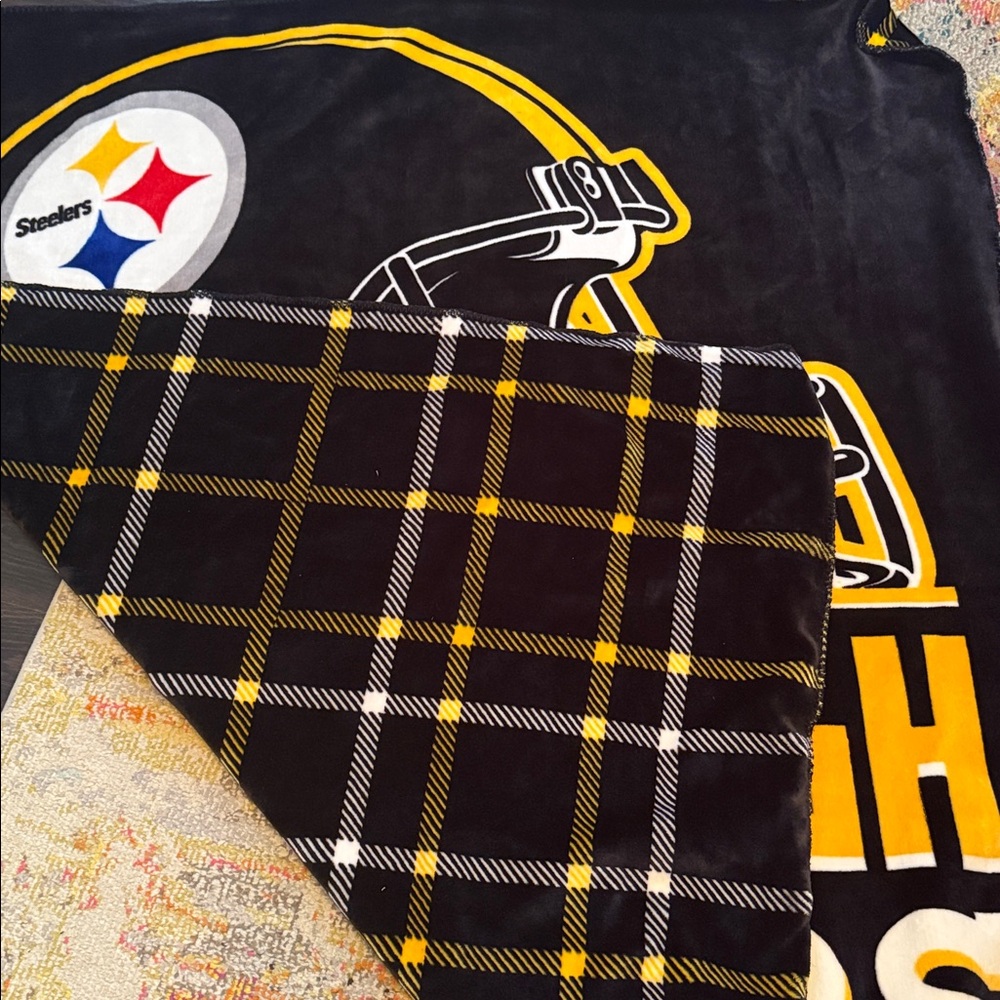 Pittsburgh Steelers Microfleece blanket: 50 x 60 inches - Picture 2 of 2